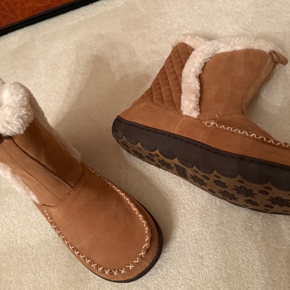 New suede boots - Picture 4 of 6